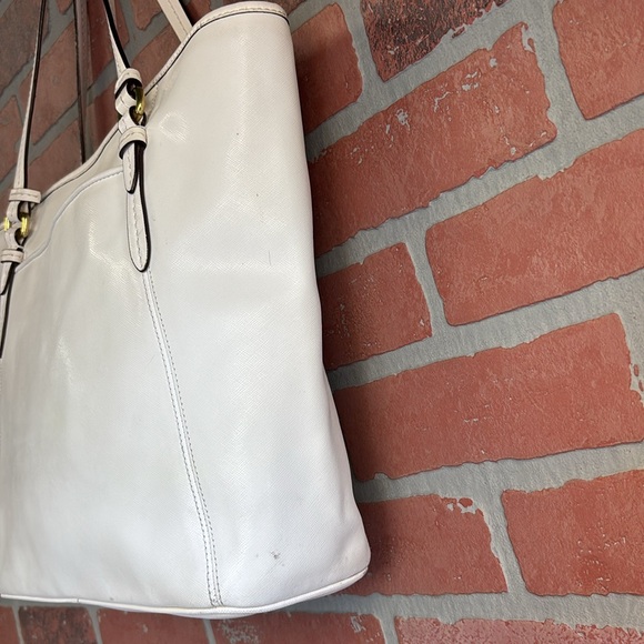 COACH PEYTON LEATHER ZIP TOP TOTE - Picture 6 of 13